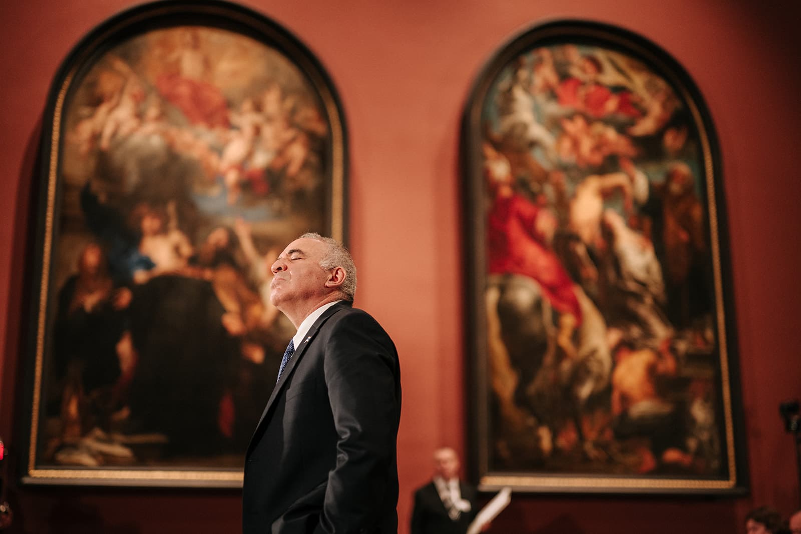 Garry Kasparov playing a simultaneous exhibition at KMSKA